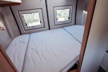 Bett, Giottilbee Giottivan 54 TY Be Young, Campingbus