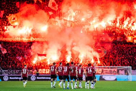 Pyro: 382.200 Euro Geldstrafe für Hannover