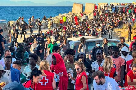 Auch Social Media könnte für die Migrationskrise in Ceuta mit mindestens 72 Toten verantwortlich sein.