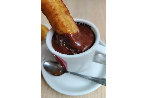 Churros con Chocolate helfen auch nach einer langen Partynacht.