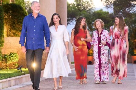 Mallorca-Empfang: Leonor und Sofía begeistern mit Sommer-Outfits