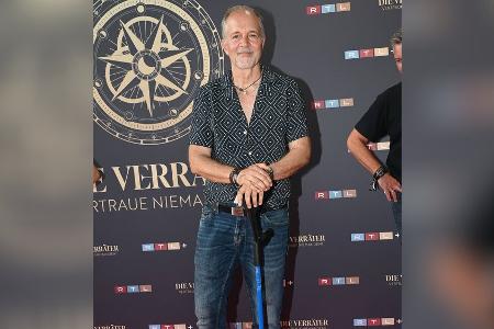 Jochen Horst zeigt sich mit Krücke - das steckt dahinter