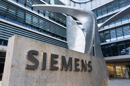 Siemens erhöht die Prognose. (Archivbild)