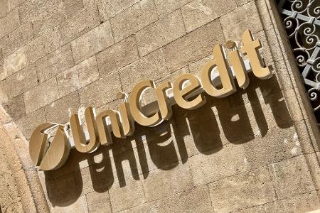 Die italienische Großbank Unicredit erwartet nach jüngsten Aussagen bald die Kontrollübernahme der Commerzbank. (Archivbild)