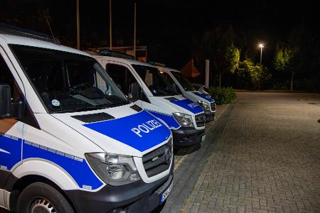 Zahlreiche Einsatzkräfte suchten nach dem vermissten Mädchen.