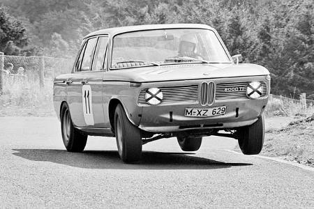 BMW 2000 ti Hubert Hahne 6.8.1966 AvD Nürburgring Trophäe 