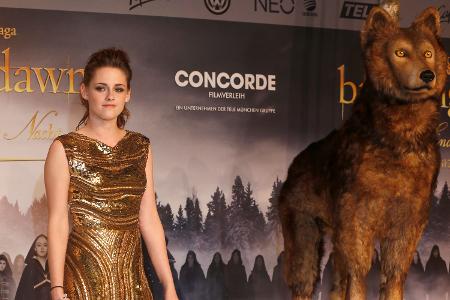 Kristen Stewart und Wolfshund Jack