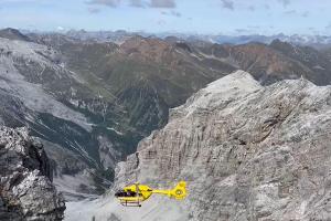 Vor den Augen ihrer Eltern ist ein 14-jähriges Mädchen in Südtirol zu Tode gestürzt. (Foto: Archiv)