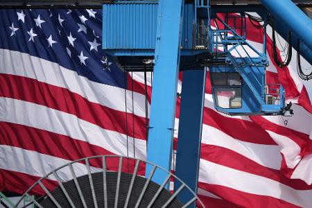 Das Geschäft mit den USA schwankt im Zollstreit stark (Archivbild)