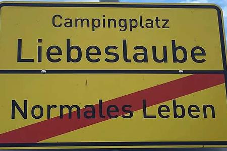 Campingplatz Liebeslaube, Schild, witzig, amüsant, lustig