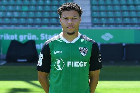 3. Liga: Münster startet mit Sieg, Regensburg mit fünf Toren