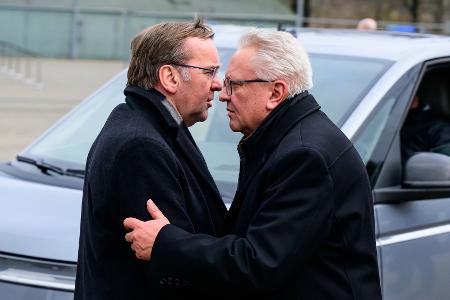 Für Rheinmetall-Chef Papperger ist ein kurzer Draht zur Politik selbstverständlich. (Archivbild)
