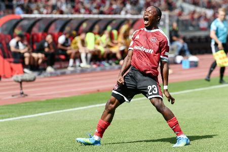 Überragender Zoma schießt Nürnberg zum Auftaktsieg