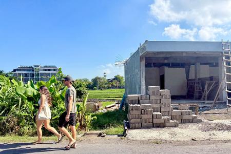In Canggu wird an allen Ecken und Enden gebaut.