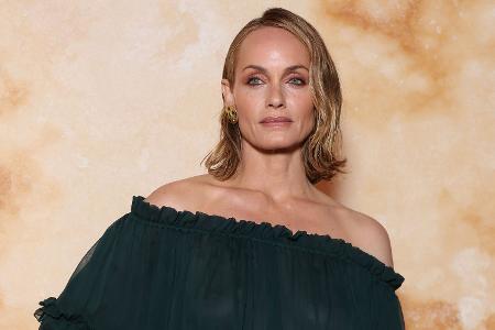 Amber Valletta