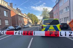 Foto: Polizei Münster. Das Foto zeigt die Absperrung an der Gartenstraße. Veröffentlichung mit dieser Meldung honorarfrei.