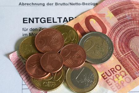 Derzeit liegt der gesetzliche Mindestlohn bei 13,90 Euro. (Symbolbild)