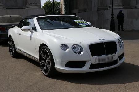 Auto-Razzia London August 2026