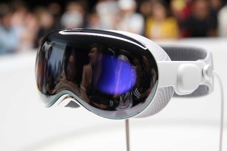 Bei den privaten Verbrauchern ist die Apple Vision Pro bislang nur ein Nischenprodukt. 