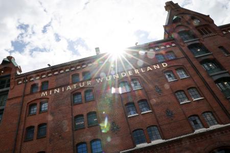 In der Hamburger Speicherstadt ist das Miniatur Wunderland seit vielen Jahren ein Touristenmagnet.