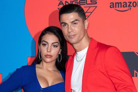 Foto der Ringe: Cristiano Ronaldo hat Georgina Rodríguez geheiratet