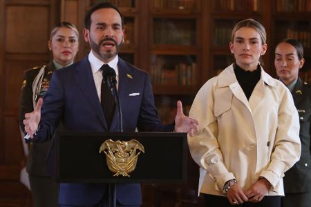 Präsident De la Espriella: 