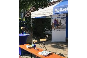 Infostand des Verkehrskommissariats Verkehrsunfallprävention und Opferschutz