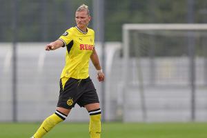 "Große Ehre": Popp führt BVB als Kapitänin an