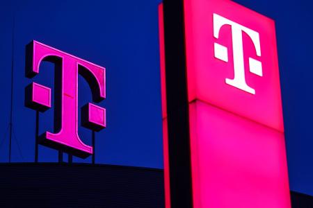 Die Deutsche Telekom erwirtschaftete im zweiten Quartal den höchsten operativen Gewinn unter den Dax-Konzernen. (Archivbild)