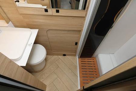 Chausson X640, Campervan, Teilintegrierter