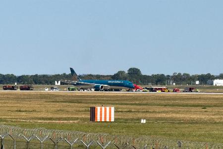 Eine Maschine der Vietnam Airlines Maschine ist kurz nach ihrem Start vom Münchner Flughafen dort wieder gelandet. 