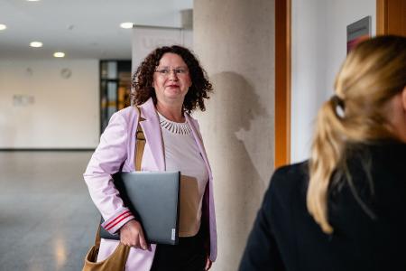 Die Thüringer Fraktionschefin Sigrid Hupach und die allermeisten BSW-Abgeordneten sind für die Fortsetzung der Regierungsarbeit. 