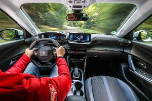 Peugeot e-2008 Allure, Interieur