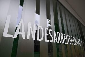 Urteil des Landesarbeitsgerichts zu Lohnunterschieden bei Daimler Truck. (Archivbild)