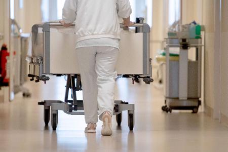 Die meisten ausländischen Berufsabschlüsse drehen sich um Medizinberufe, zumeist Pflegekräfte (Archivbild)