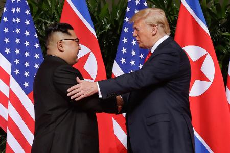 Treffen sich US-Präsident Trump und Nordkoreas Machthaber Kim demnächst wieder? (Archivbild)