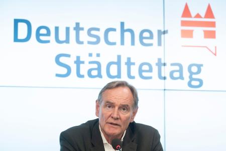 Jung will den Umbau der Pflegeversicherung zu einer Vollversicherung. (Archivbild)