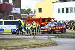Polizei und Rettungskräfte rückten am Nachmittag zu einer Schule im schwedischen Fagersta aus.
