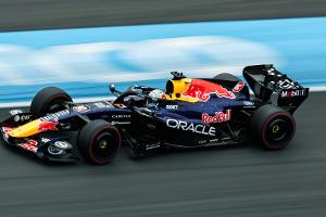 Heftiger Unfall: Verstappen fliegt in Zandvoort ab
