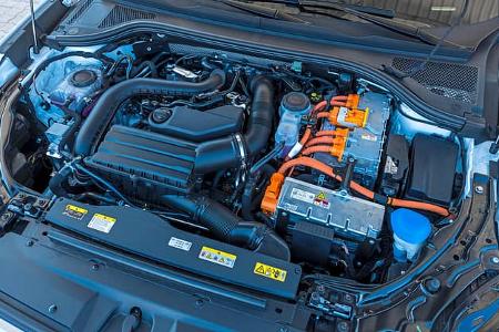Skoda Superb PHEV, Motor
