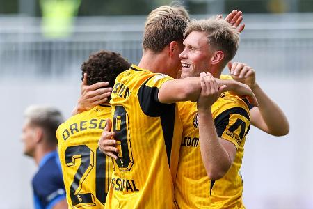 Dresden feiert Rekord-Schützenfest gegen Viertligisten