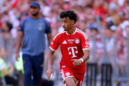 Nathaniel Brown (bis 81.) - Note: 2,0 - Lief überraschend als Zehner im Bayern-Mittelfeld auf und wurde dort auf Anhieb zum Helden. Nutzte seine erste Chance sofort zur Führung. Positionierte sich danach weiterhin geschickt und zog Räume für Olise auf. Verpasste mehrfach den Moment zum Abspielen, hätte das Spiel letztlich noch früher beenden können.