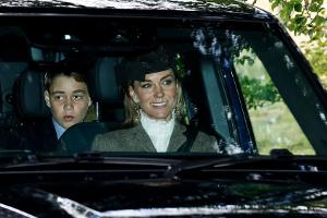 William und Kate strahlen trotz Harry-Wirbel beim Kirchgang