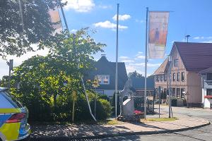 Ansicht beschädigter Fahnenmast