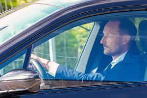 König Harald im Krankenhaus: Haakon besucht seinen Vater erneut