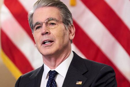 US-Finanzminister Bessent warnt vor Geschäften mit dem Iran. 