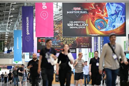 Es kann losgehen: Hunderttausende Besucher werden bis Sonntag durch die Kölner Messehallen strömen.