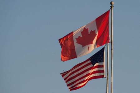 Die Nachbarländer sind wirtschaftlich eng verbunden. (Archivbild)