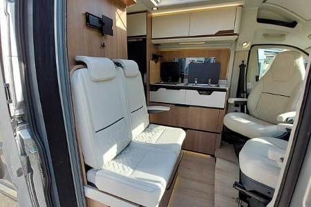 Dreamer D64, Campingbus, Innen