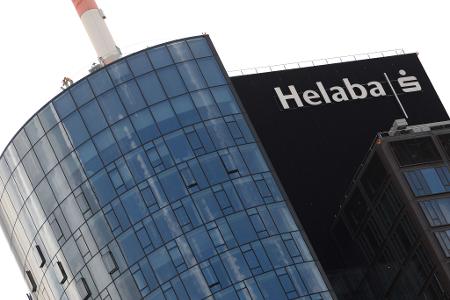 Probleme im Geschäft mit Gewerbeimmobilien haben der Landesbank Hessen-Thüringen (Helaba) die Halbjahresbilanz verhagelt. (Archivbild) 
